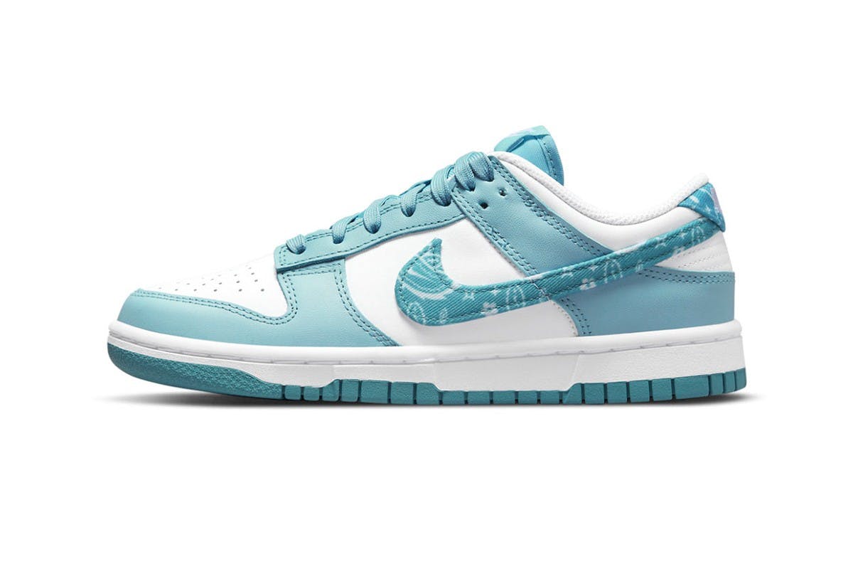 pastel blue dunks